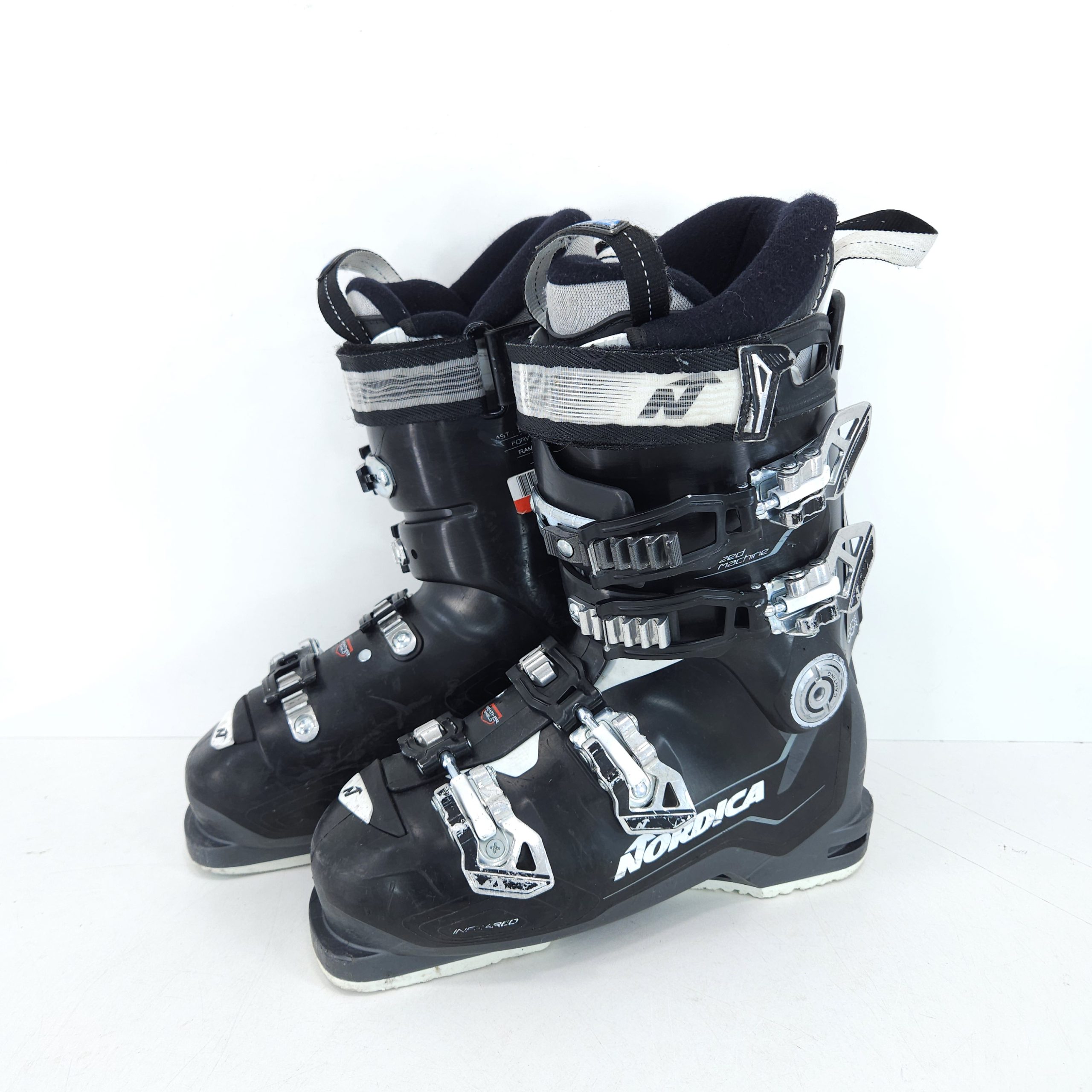 20251112_175626 Clapari ski sh Nordica Speed Machine 95, marime 37 Eu, 24 mondo - imagine 1